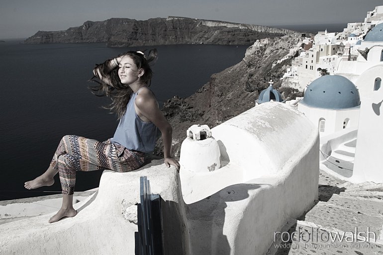 Santorini Wedding Photographers- the caldera, cliffs ans white washed buildings