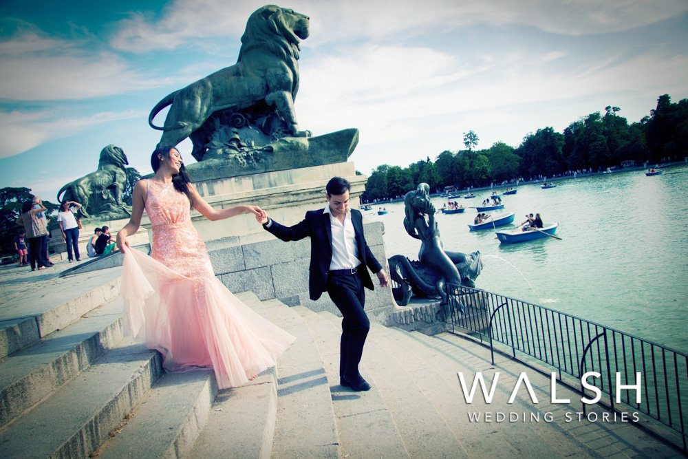Engagement photo session in Madrid, Spain
